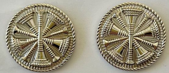 5 - BUGLES - CHIEF 15/16" NICKEL DISC COLLAR PINS - SOLD IN PAIRS.